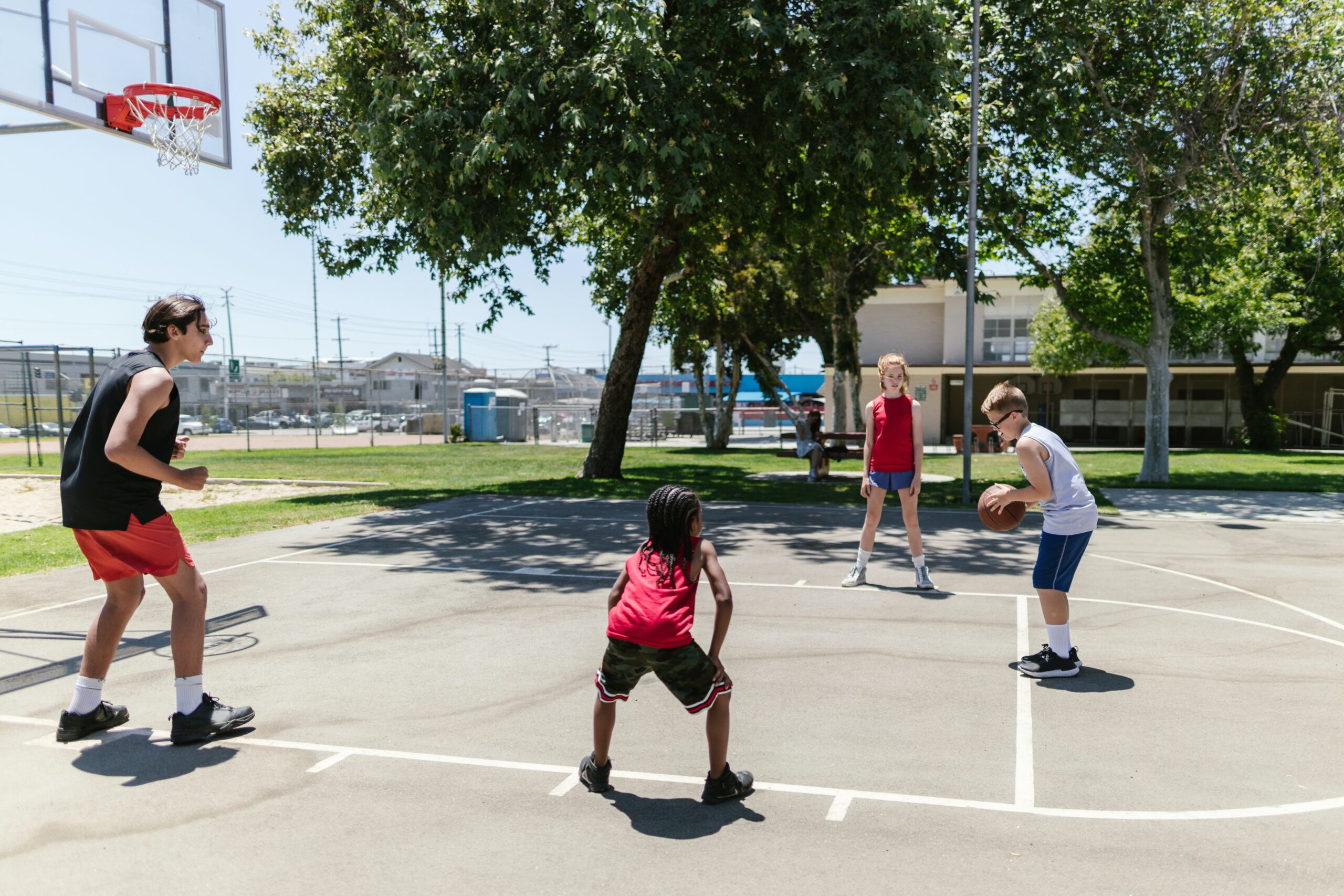 Management student ties faith, love of sports to tell athletes' stories