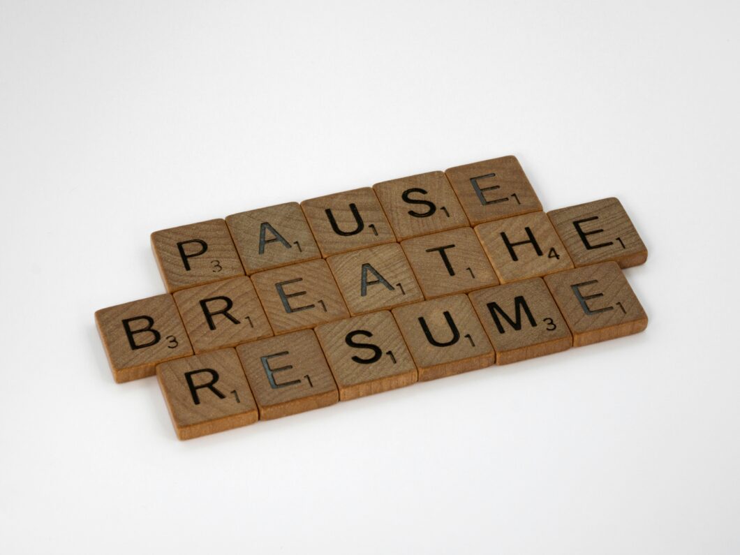 Tips For When You Are Feeling Overwhelmed - Photo of blocks that say Pause, Breathe, Resume